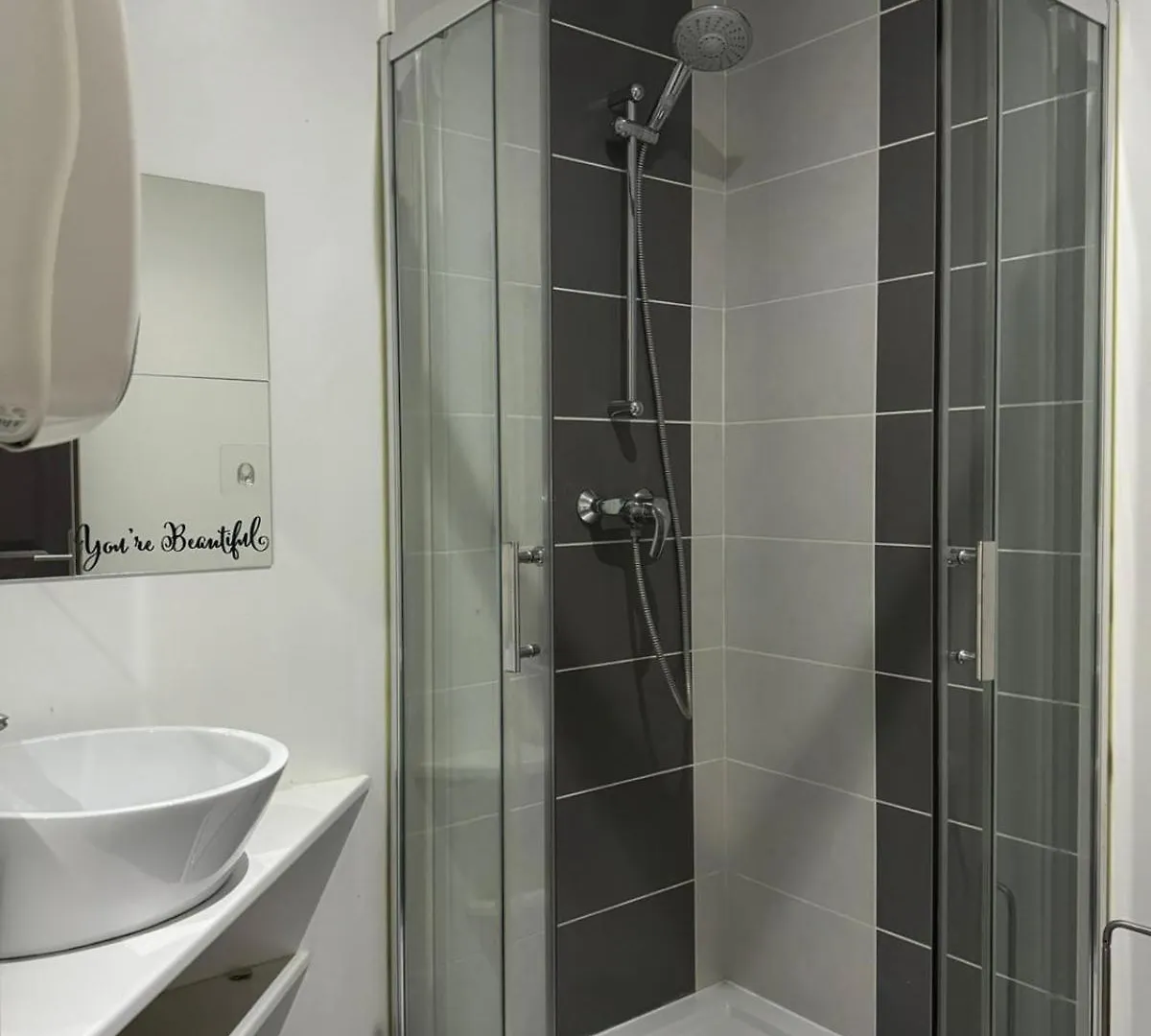 Holiday home Maison Moderne Prox Lyon Pkg Pv Les Cheres