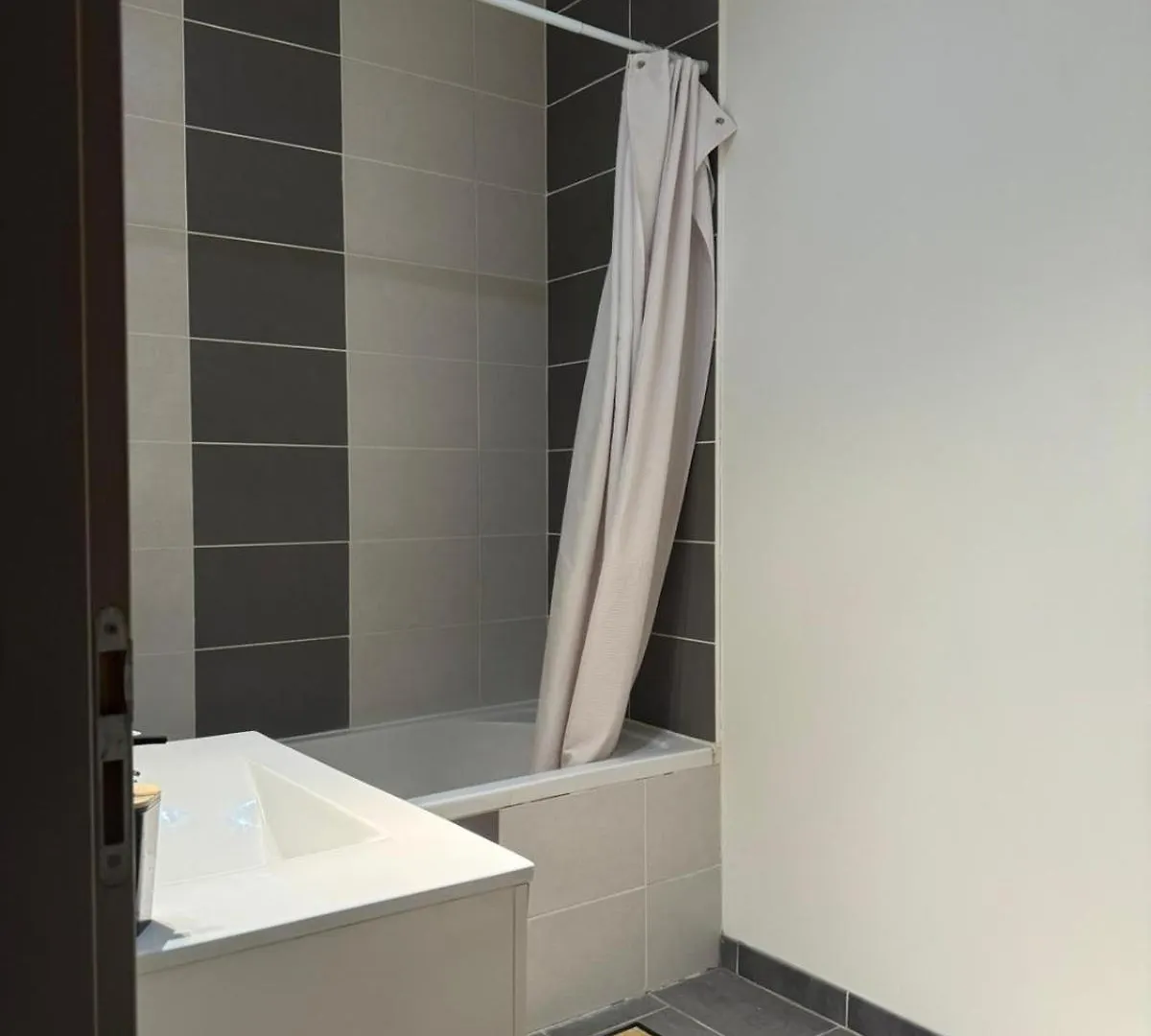 Maison Moderne Prox Lyon Pkg Pv Les Cheres